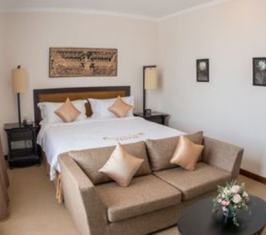 Palace Gate Hotel & Resort