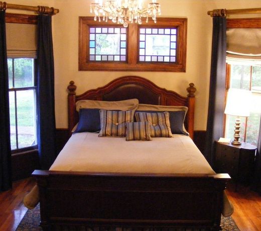 Adair Manor Bed & Breakfast