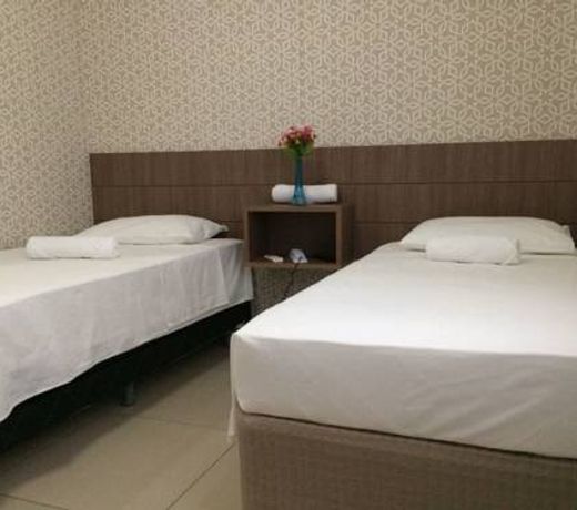 Hotel Caroline