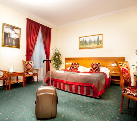 Green Garden Hotel