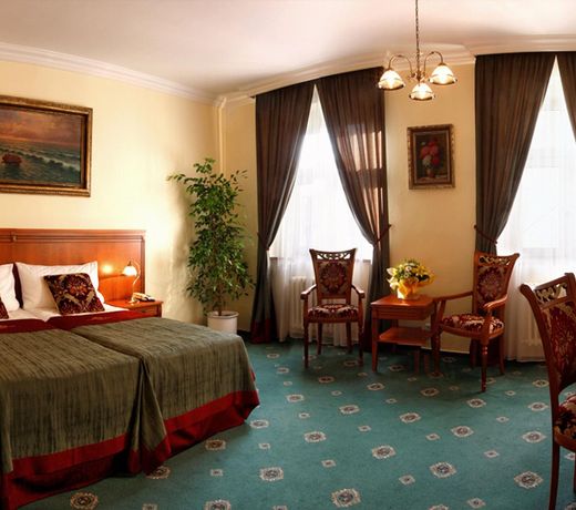 Green Garden Hotel