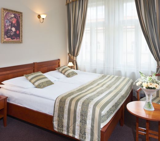 Amigo City Centre Hotel