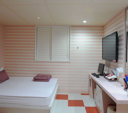 S Motel