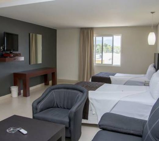 La Isla Auto Hotel