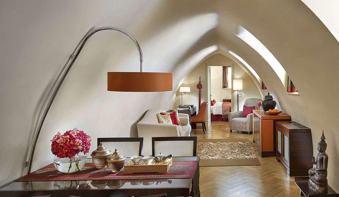 Mandarin Oriental, Prague