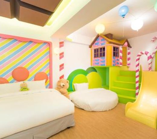 Tong's Story Paternity B&B