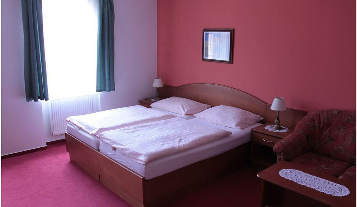 Attic Hotel