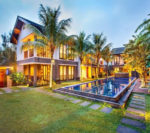 Summer Hill Private Villas & Family Hotel