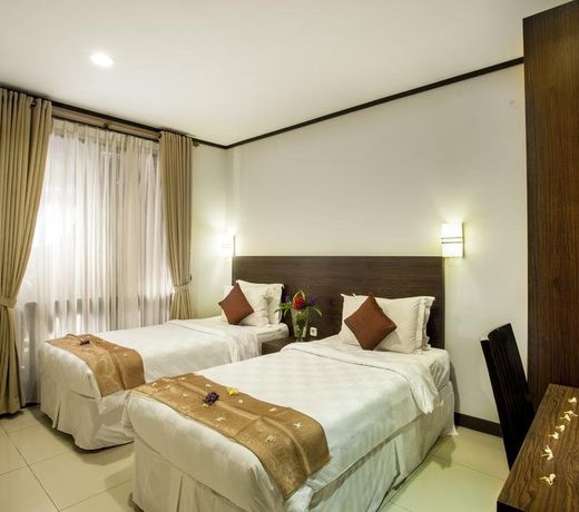Summer Hill Private Villas & Family Hotel