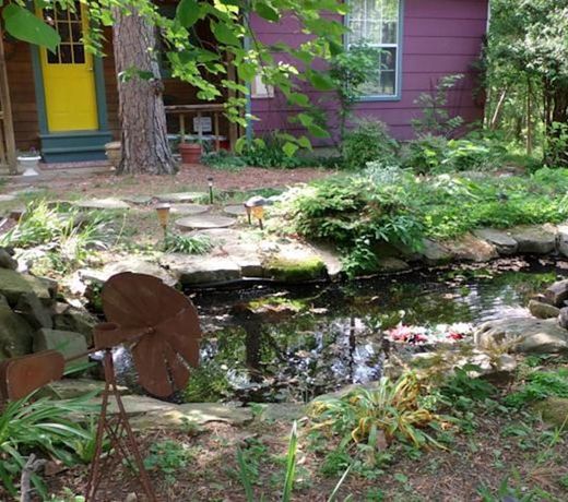 A GARDEN OF DREAMS AND BREAKFAST
