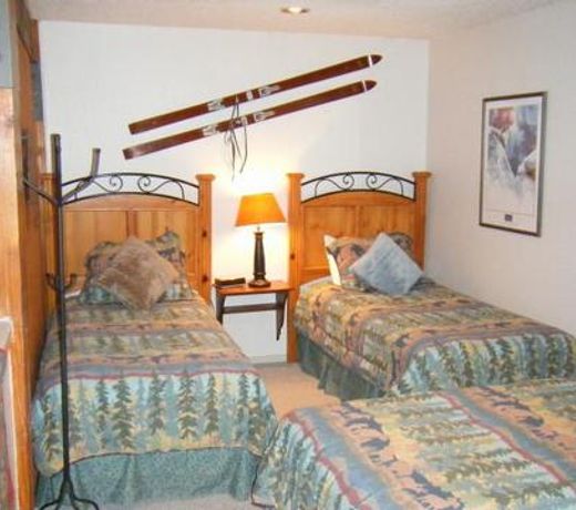 Redstone by Crested Butte Lodging