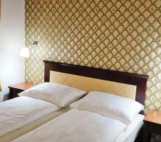 HOTEL ARLINGTON