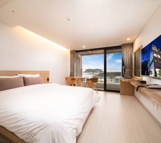 Pino Hotel