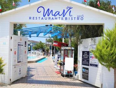 เกสต์เฮ้าส์ Mavi Restaurant & Bistro Villas