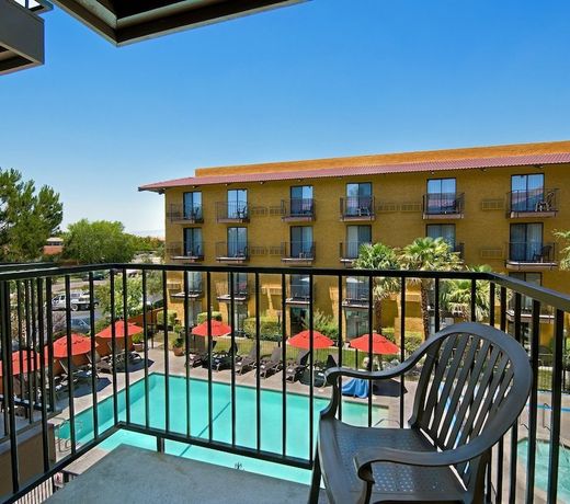 Oxford Inn & Suites Lancaster