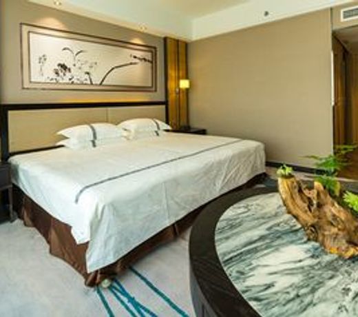Jasper International Hotel