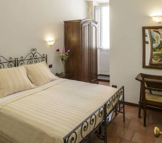 Hotel Porta Marmorea