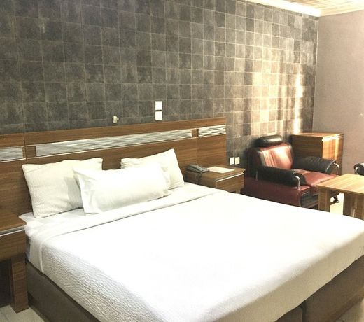 Zaaz Hotel