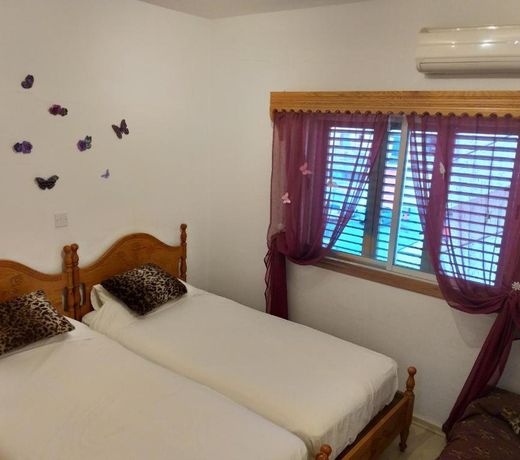 777 Beach Guesthouse