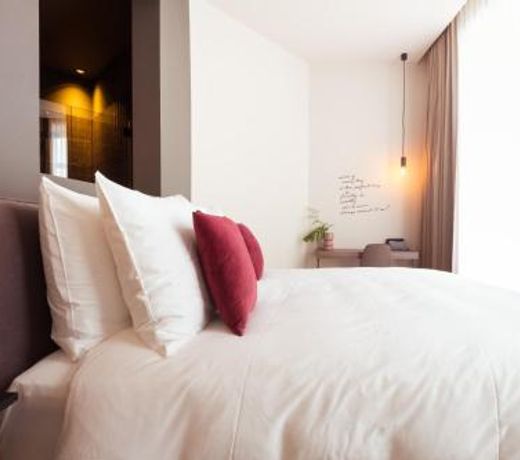 U Eat & Sleep Antwerp