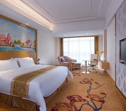 Vienna International Hotel Zhongshan Torch Center