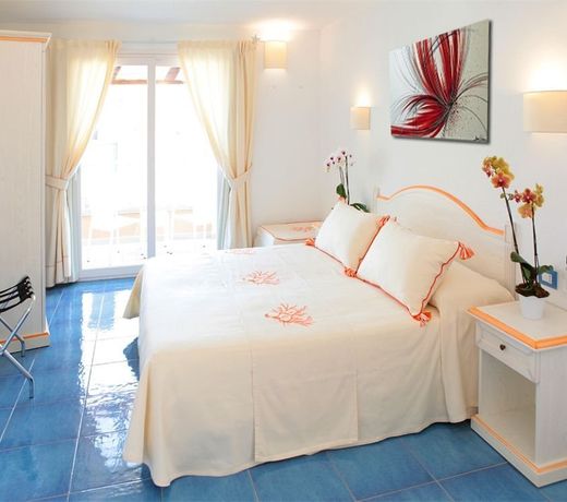 Janas Hotel