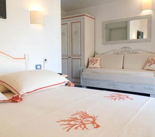 Janas Hotel