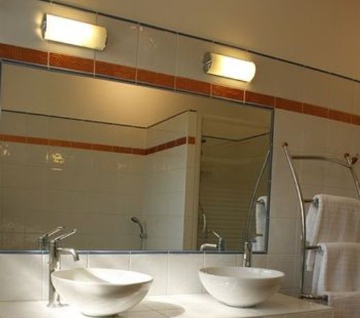 Une chambre Ã  Neuilly Guest house