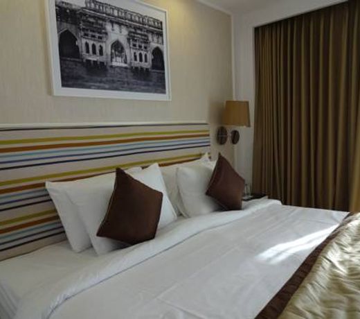 Amanora The Fern Hotels & Club