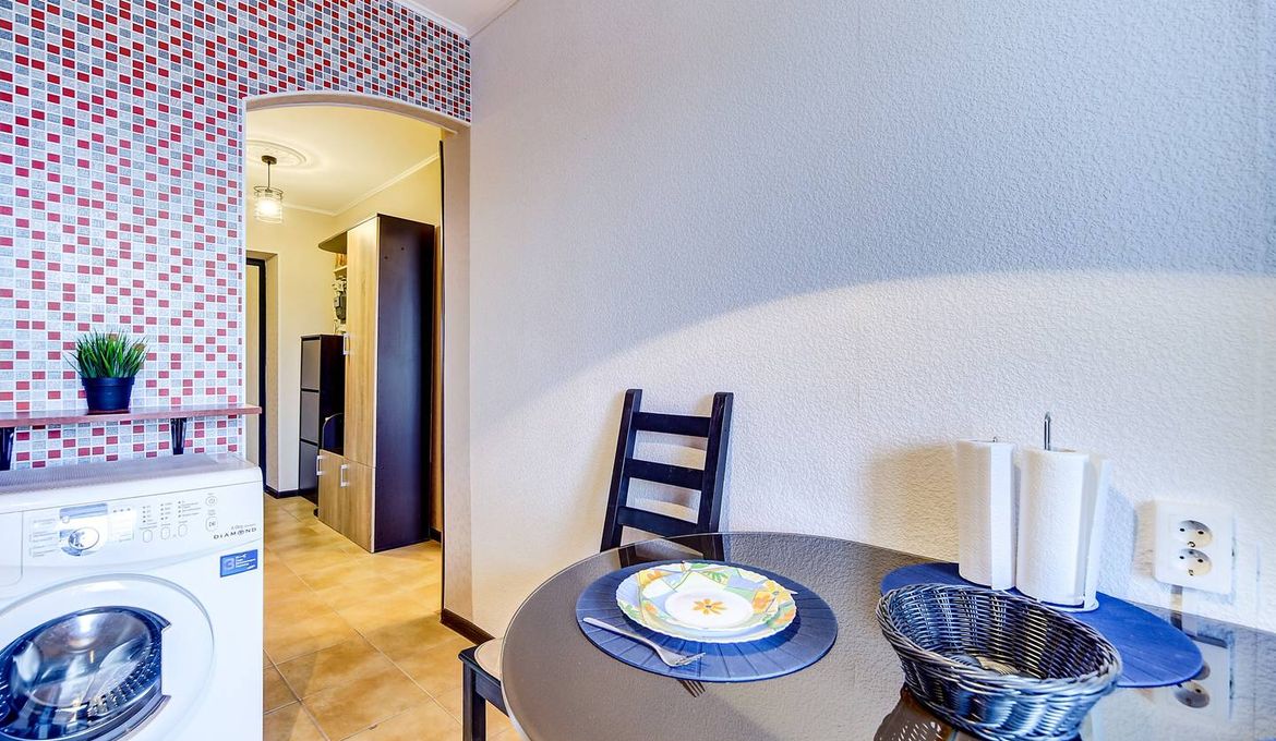 Apartment Lensoveta 64
