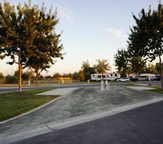 Bakersfield River Run RV Park