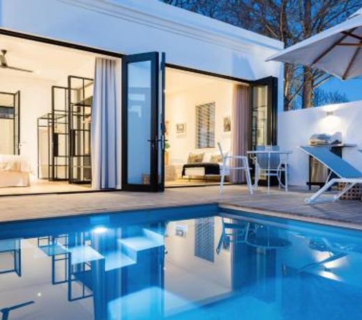 La Chataigne Wines & Guest Cottages