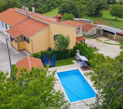 Villa Semy