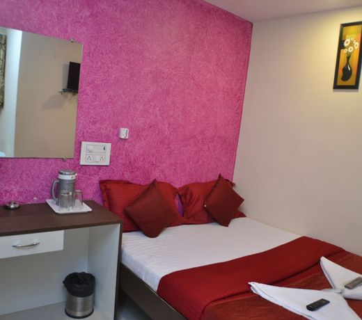Terminus Guest House