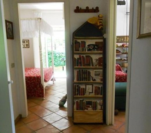 Villa Scimmia