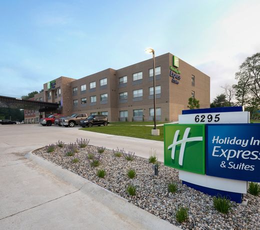 Holiday Inn Express & Suites - Portage, an IHG Hotel