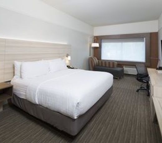 Holiday Inn Express & Suites - Portage, an IHG Hotel