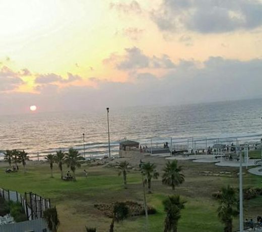 Beachfront Studio Apartment Bat Yam 412