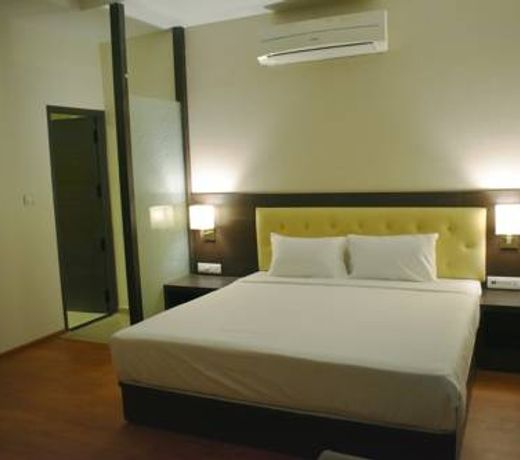Grand Arcadia