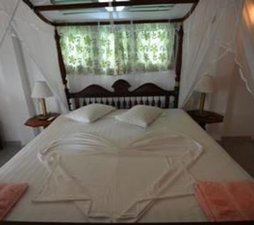 Vista Rooms Dewalaya Road 1