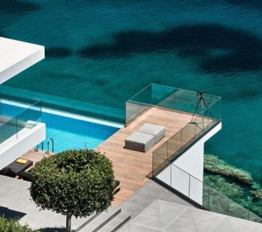 Epavli Luxury Villa