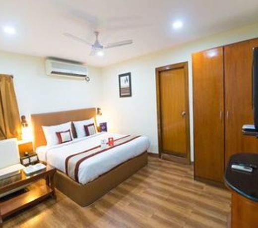 OYO Townhouse 233 Sector 1 MVP Colony