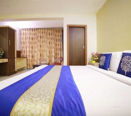 OYO 8588 Rainbow Inn