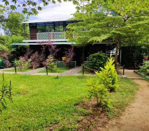 Green Hills Farm And Guest House