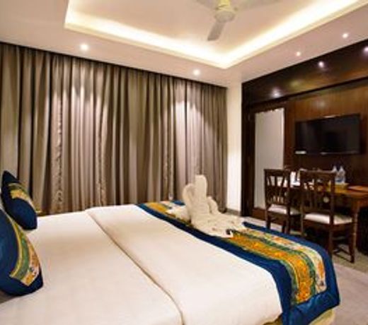 FabHotel Prime The King's Court