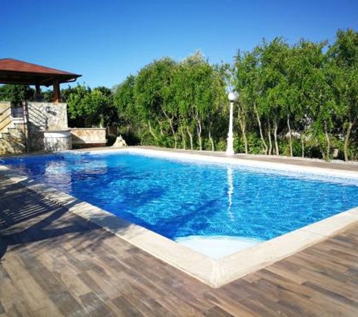 Villa Iris