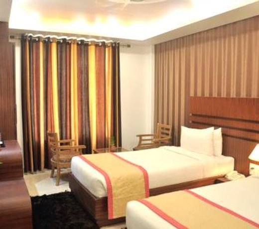 Hotel SGT Plaza