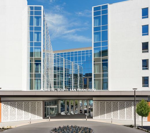 AC Hotel by Marriott San Francisco Airport/Oyster Point Waterfront