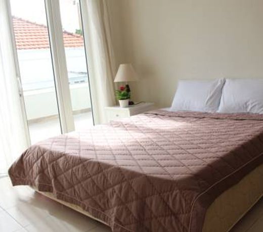 Des Ami Villa