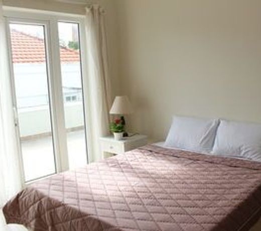 Des Ami Villa